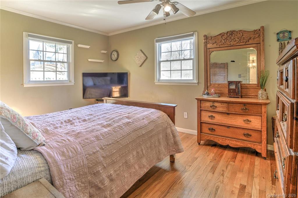 3 Waters Road Asheville NC 28805