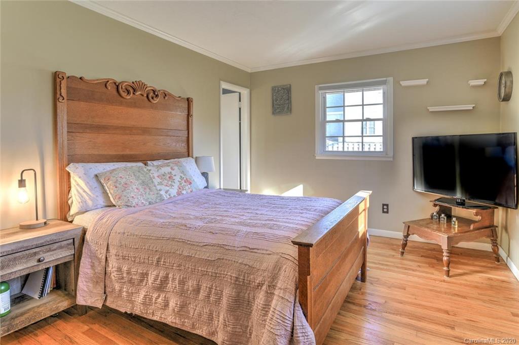3 Waters Road Asheville NC 28805