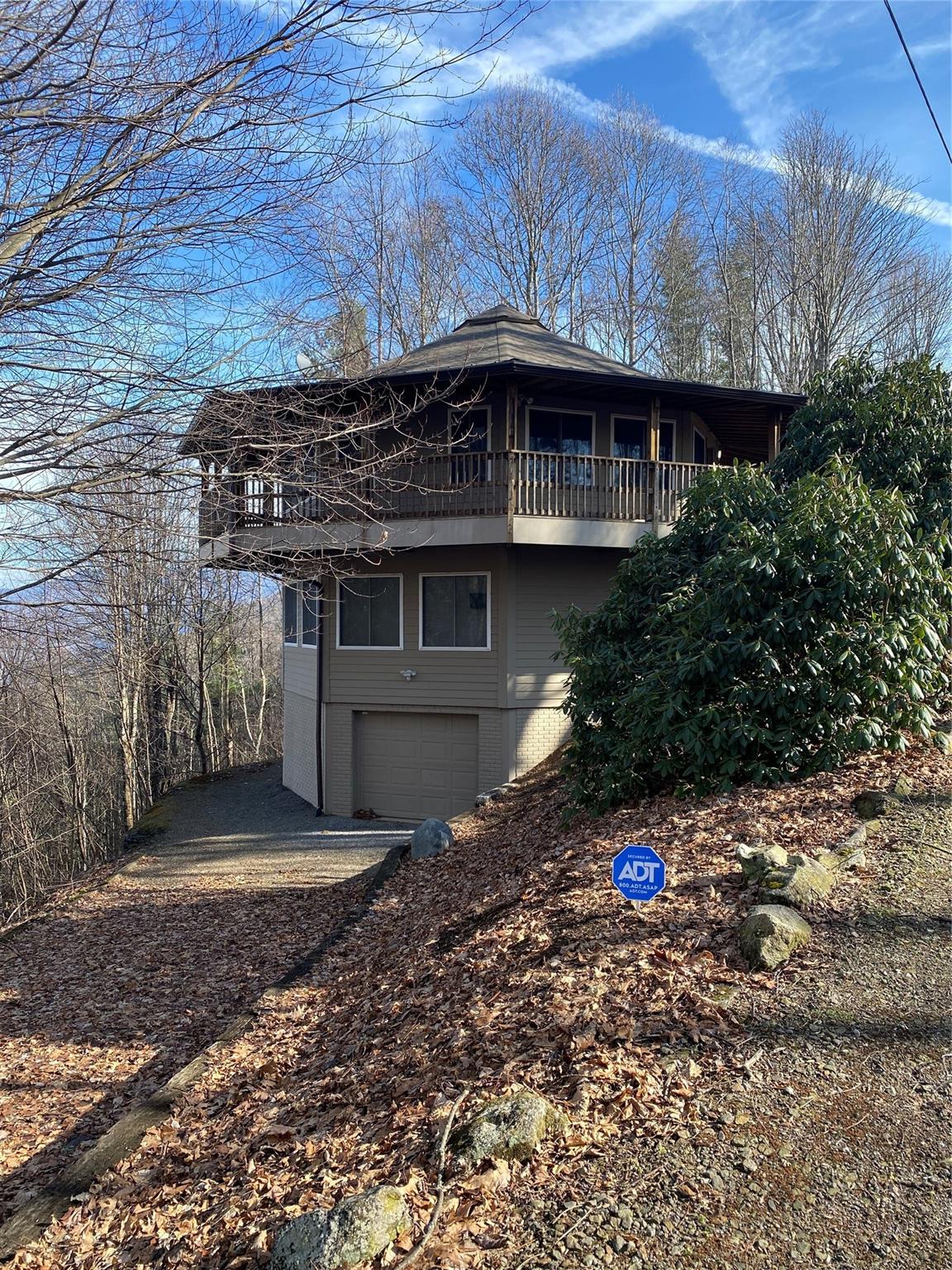 303 S Ridge Runner Road Burnsville NC 28714