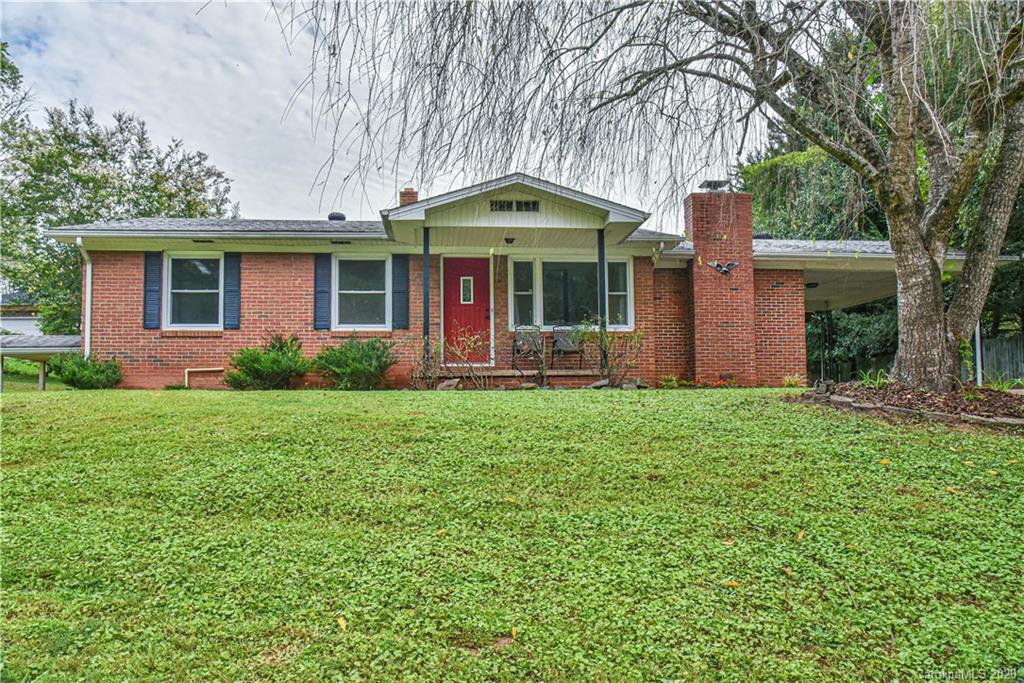 18 Long Cove Road Candler NC 28715