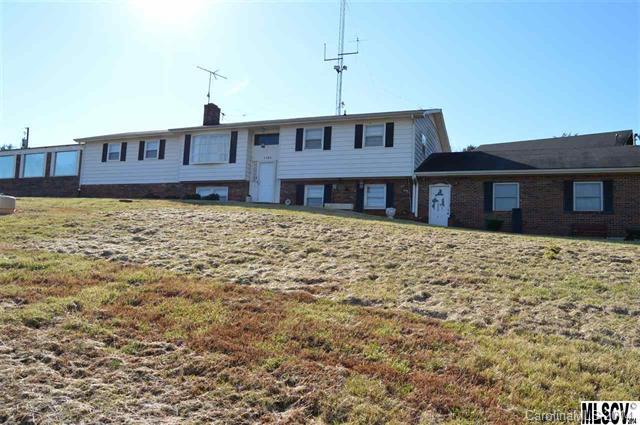 1189 Wagon Wheel Road Hickory NC 28602