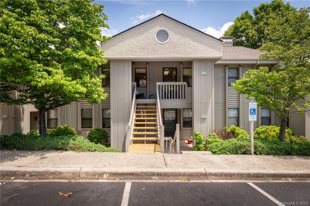 504 Abbey Circle Asheville NC 28805