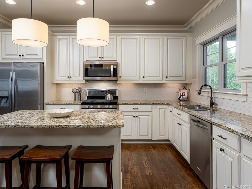 2 Old Bridge Circle Fairview NC 28730