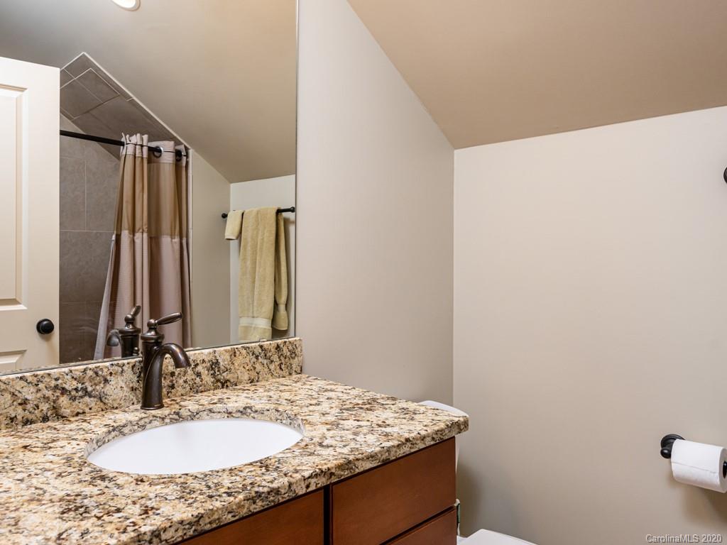2 Old Bridge Circle Fairview NC 28730