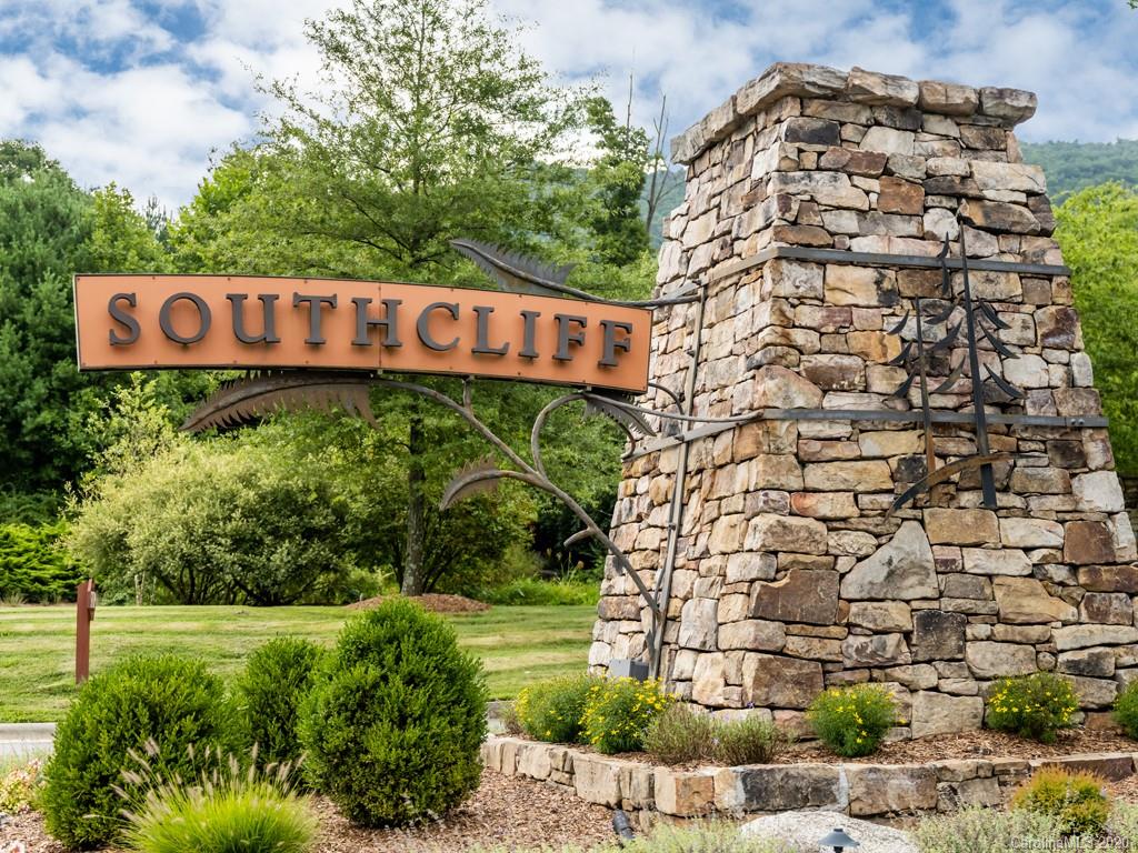 2 Old Bridge Circle Fairview NC 28730