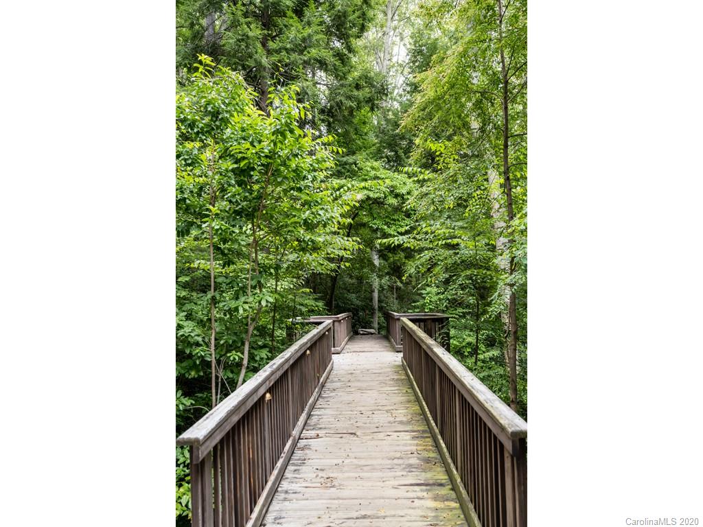 2 Old Bridge Circle Fairview NC 28730