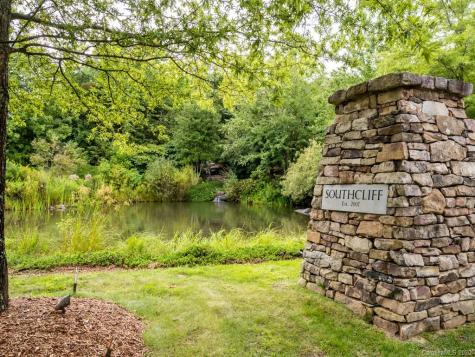 2 Old Bridge Circle Fairview NC 28730