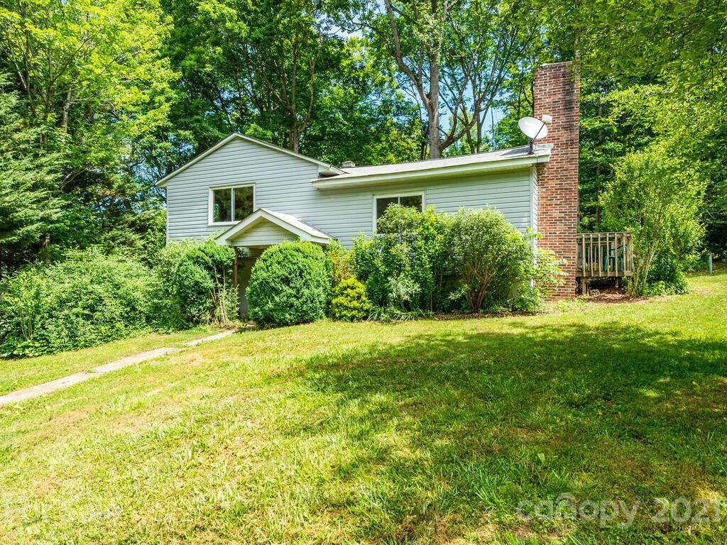 530 Dye Leaf Lane Fairview NC 28730
