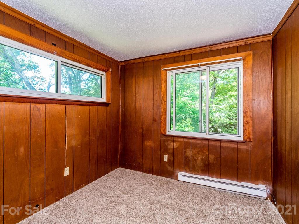 530 Dye Leaf Lane Fairview NC 28730