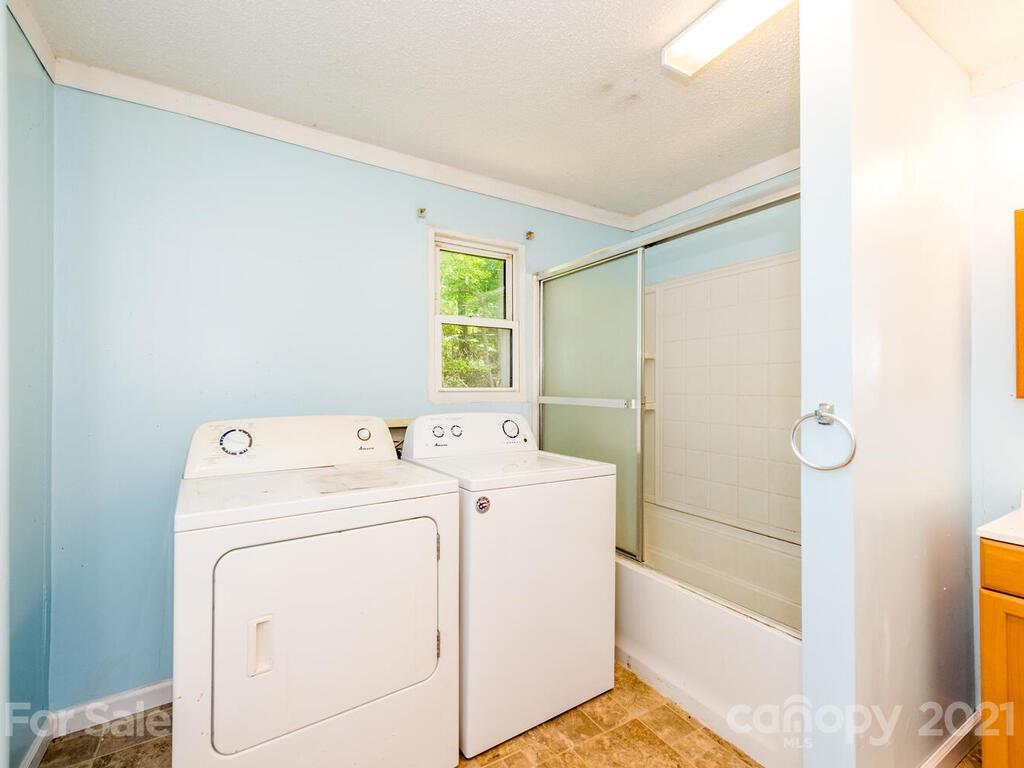 530 Dye Leaf Lane Fairview NC 28730