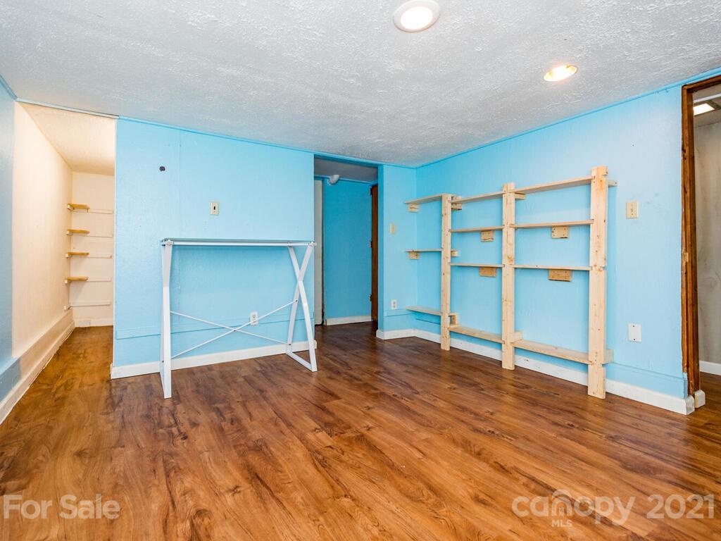 530 Dye Leaf Lane Fairview NC 28730