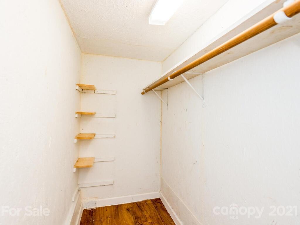 530 Dye Leaf Lane Fairview NC 28730