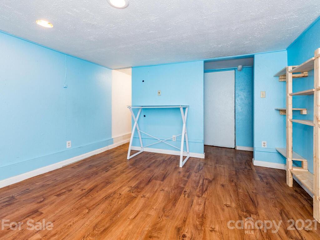 530 Dye Leaf Lane Fairview NC 28730