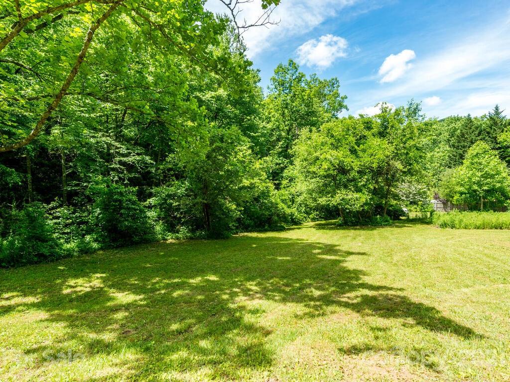530 Dye Leaf Lane Fairview NC 28730