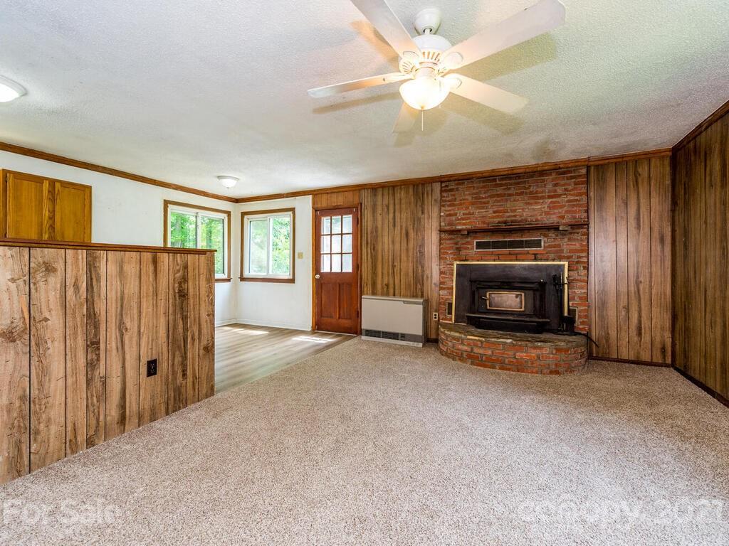 530 Dye Leaf Lane Fairview NC 28730