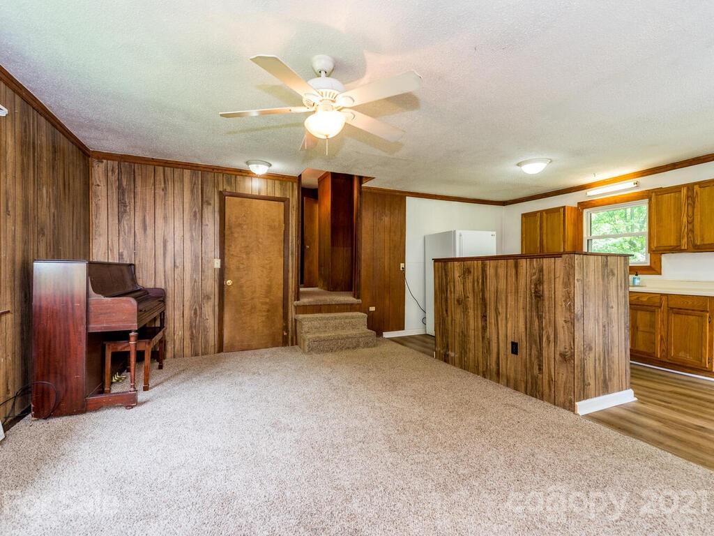 530 Dye Leaf Lane Fairview NC 28730