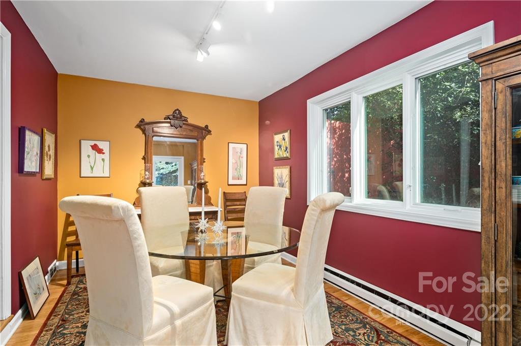 17 Maplewood Road Asheville NC 28804