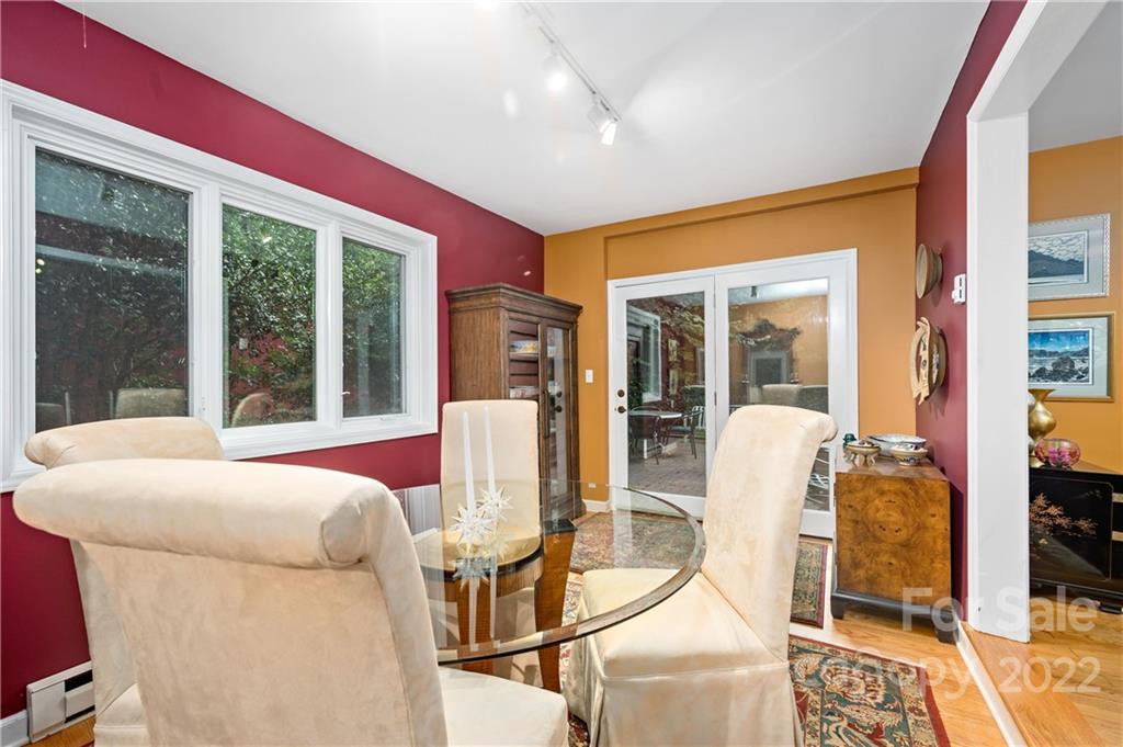 17 Maplewood Road Asheville NC 28804