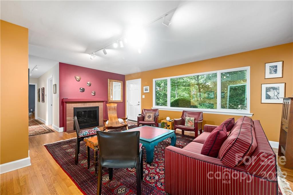 17 Maplewood Road Asheville NC 28804