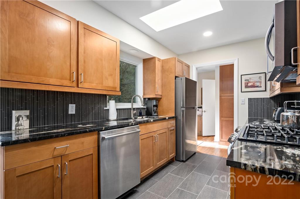 17 Maplewood Road Asheville NC 28804