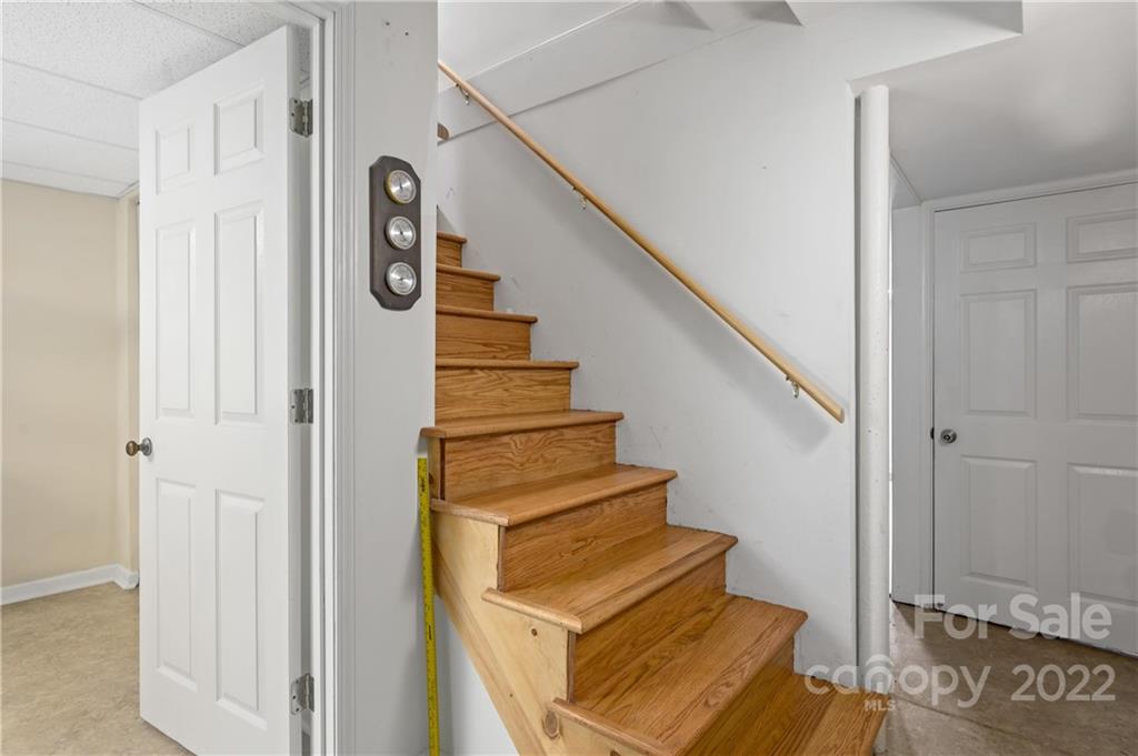 17 Maplewood Road Asheville NC 28804
