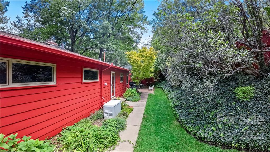 17 Maplewood Road Asheville NC 28804