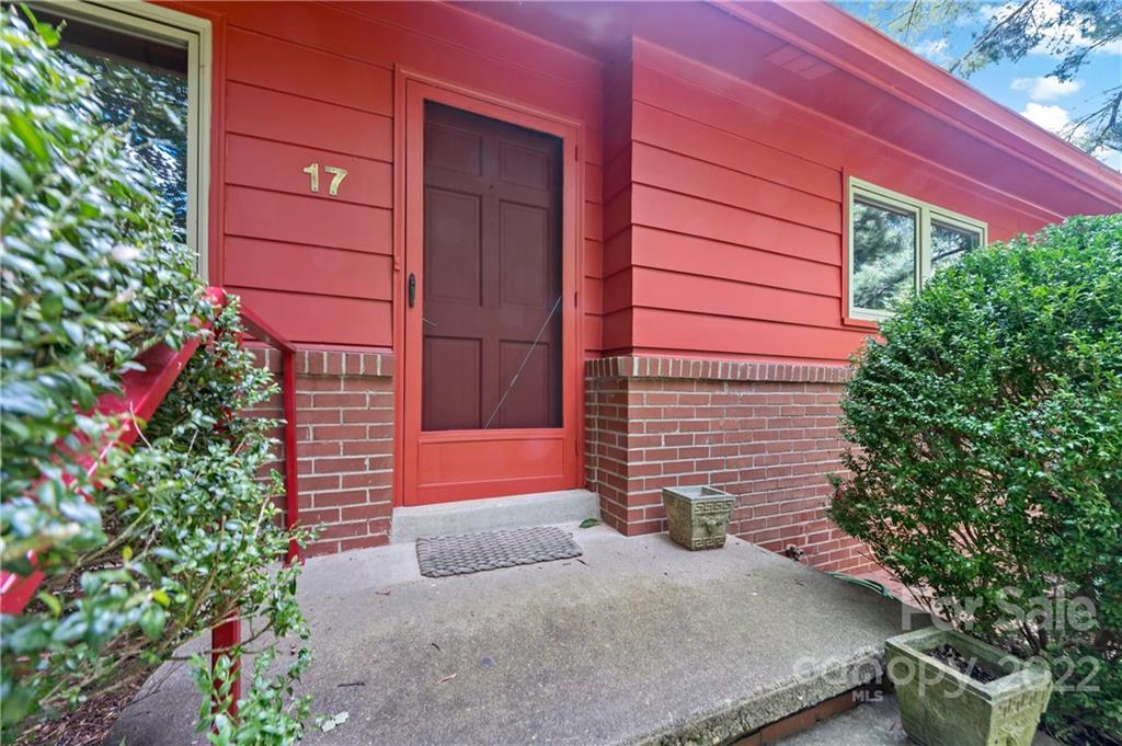 17 Maplewood Road Asheville NC 28804