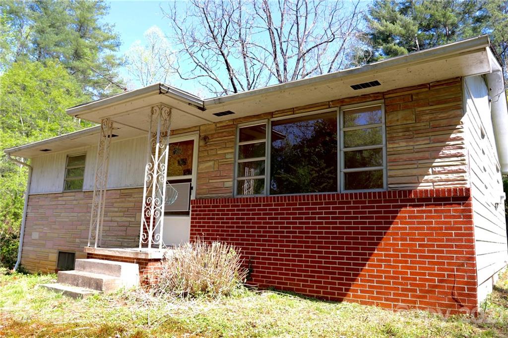 108 Black Hawk Road Pisgah Forest NC 28768