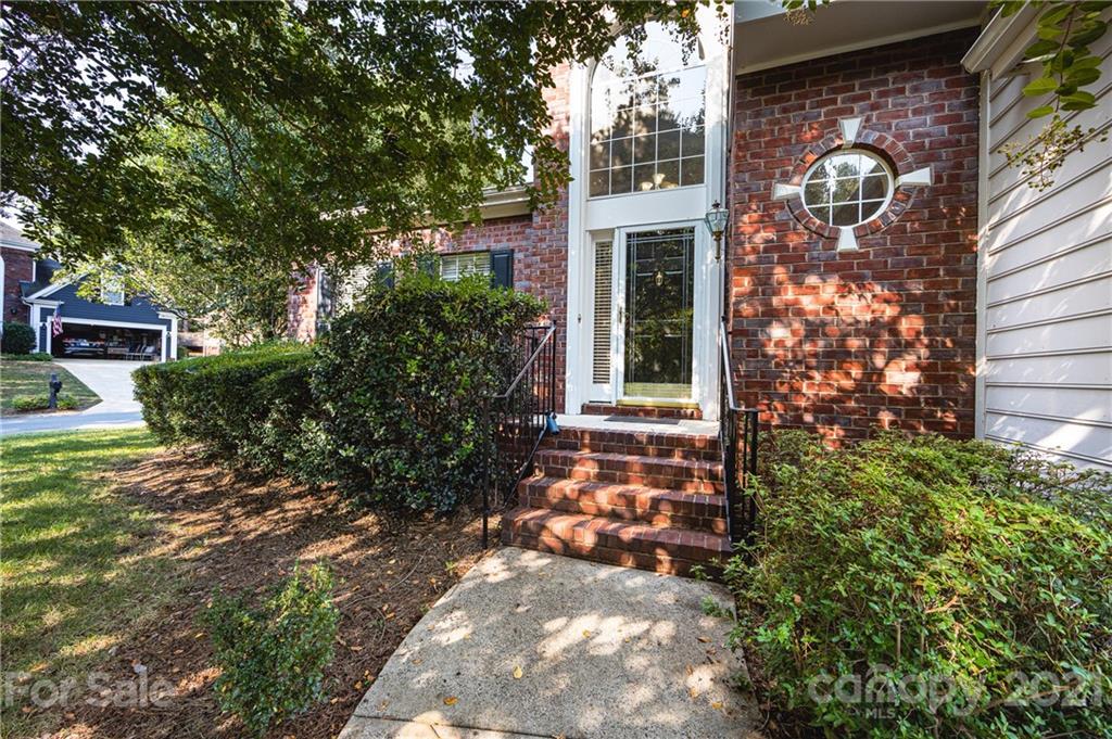 6116 Oxwynn Lane Charlotte NC 28270