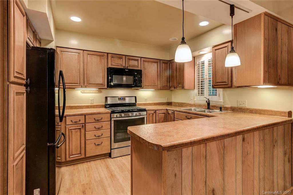14 Brushwood Road Asheville NC 28804