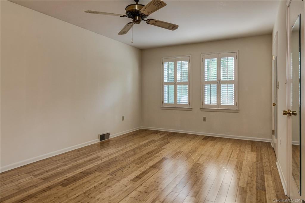14 Brushwood Road Asheville NC 28804