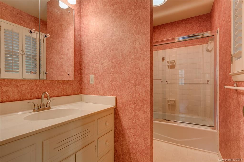 14 Brushwood Road Asheville NC 28804