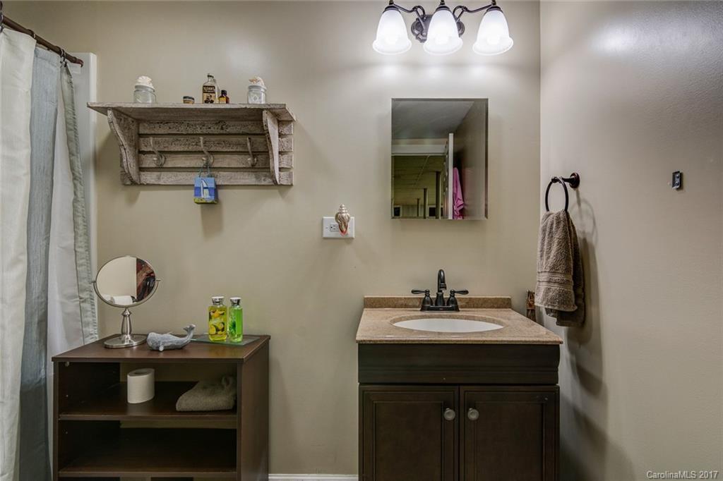 14 Brushwood Road Asheville NC 28804
