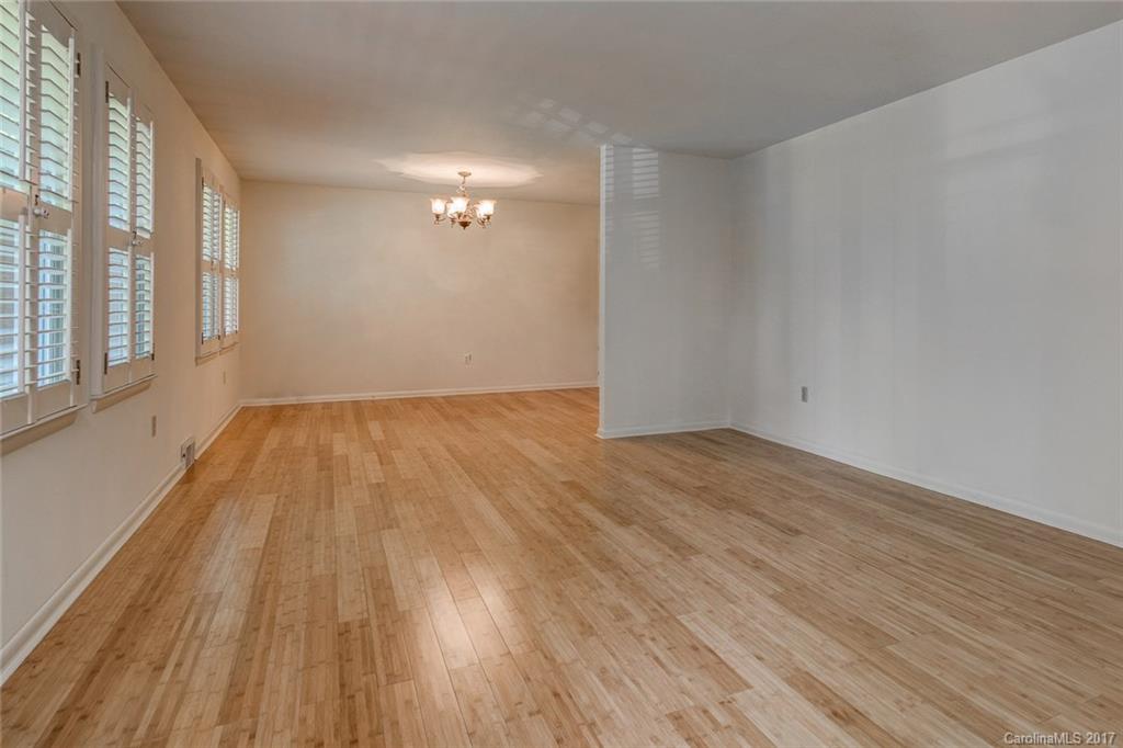 14 Brushwood Road Asheville NC 28804