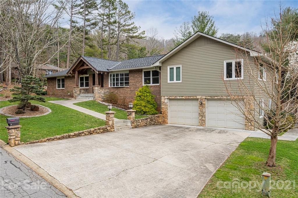 6 Gardenwood Drive Asheville NC 28803