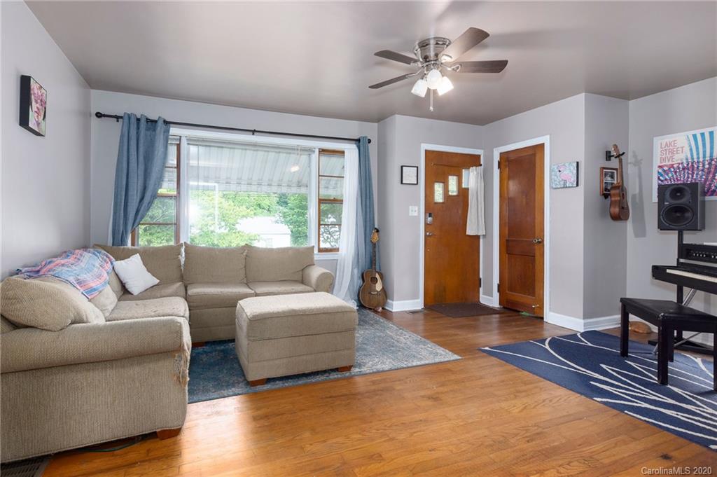 166 Rumbough Place Asheville NC 28806