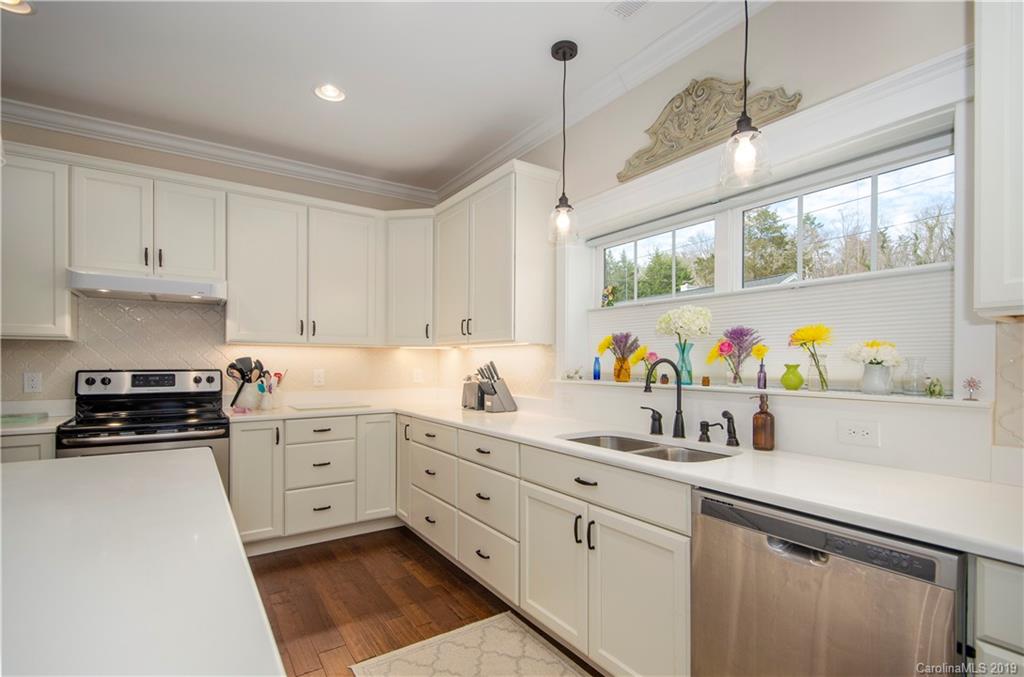 8 Killian Road Asheville NC 28804