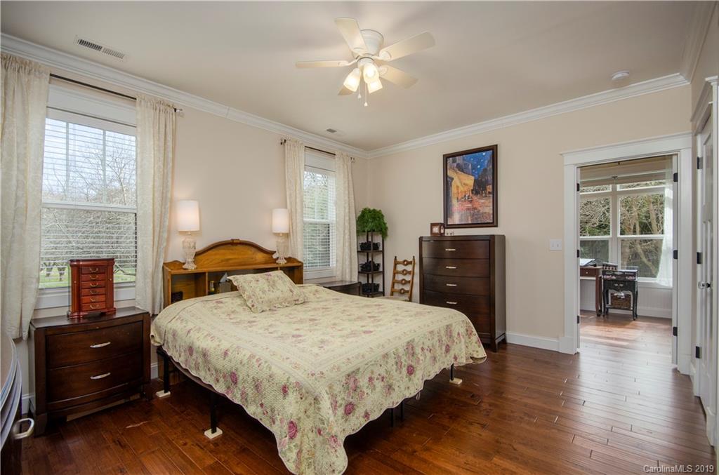 8 Killian Road Asheville NC 28804