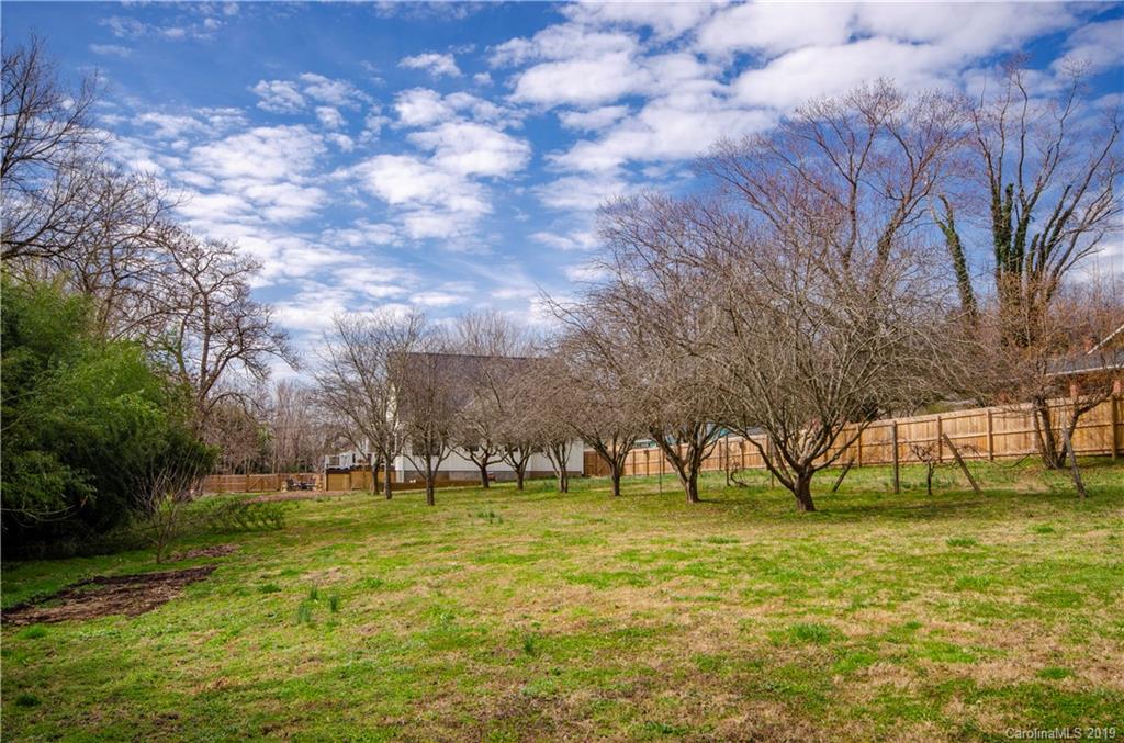 8 Killian Road Asheville NC 28804