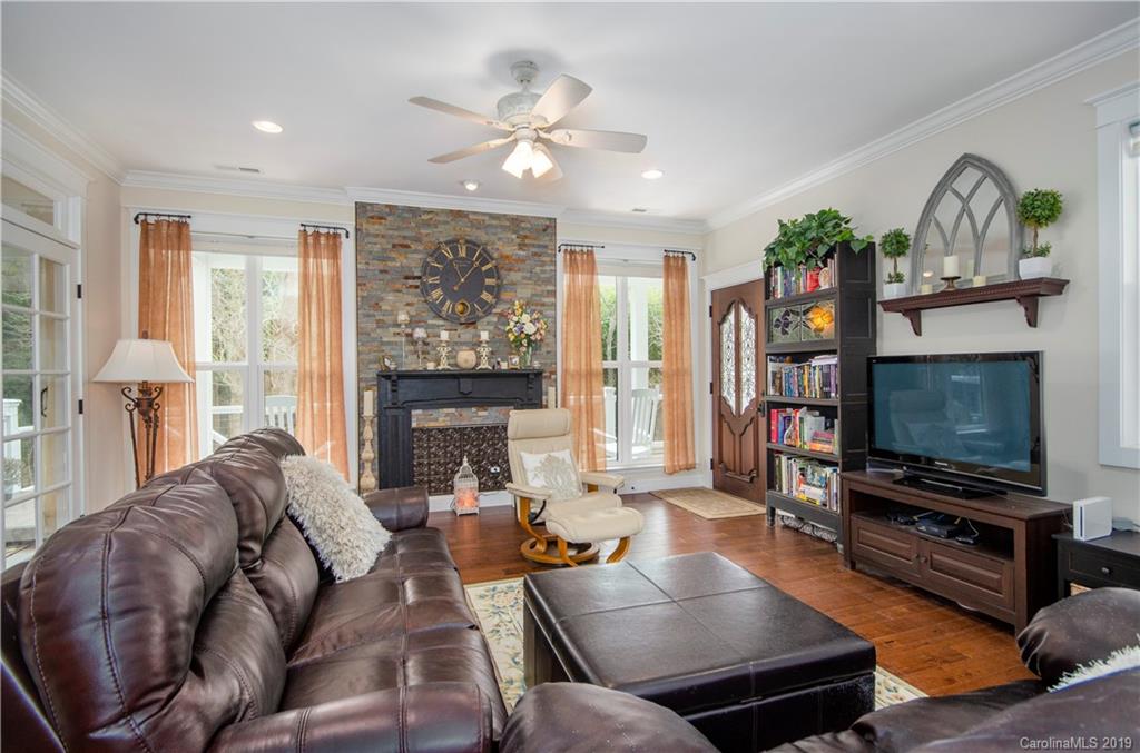 8 Killian Road Asheville NC 28804