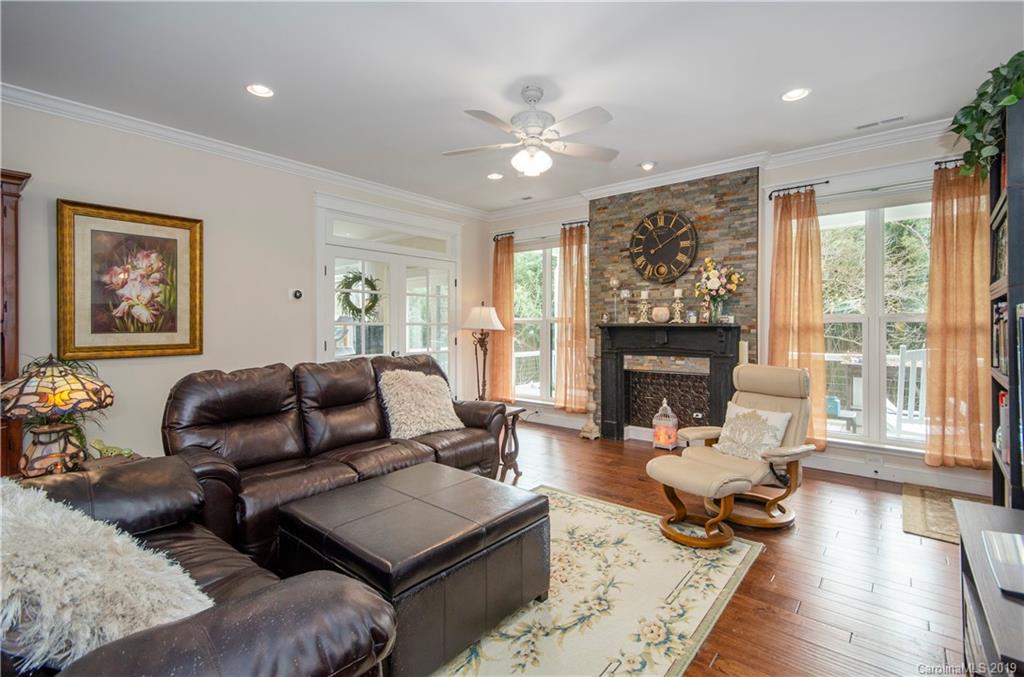 8 Killian Road Asheville NC 28804