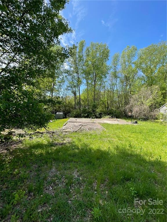 8632 Idlewild Road Charlotte NC 28227