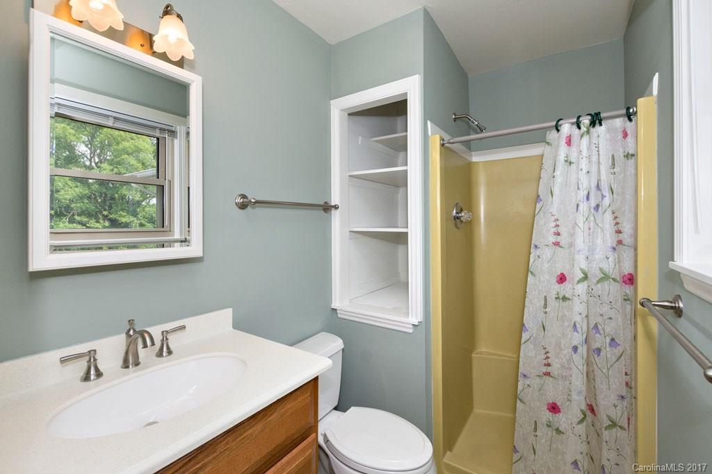 110 Dogwood Drive Weaverville NC 28787