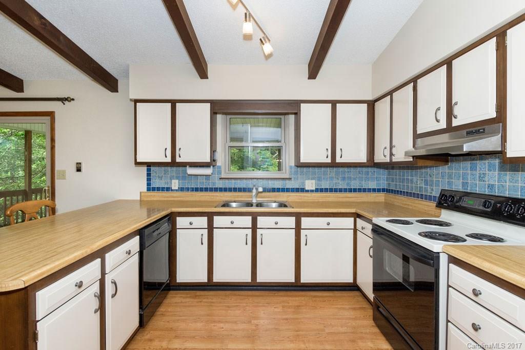 110 Dogwood Drive Weaverville NC 28787