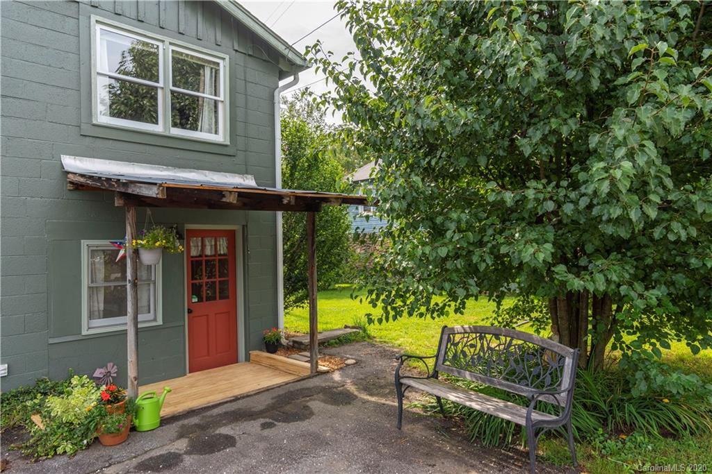 319 Allens Creek Road Waynesville NC 28786