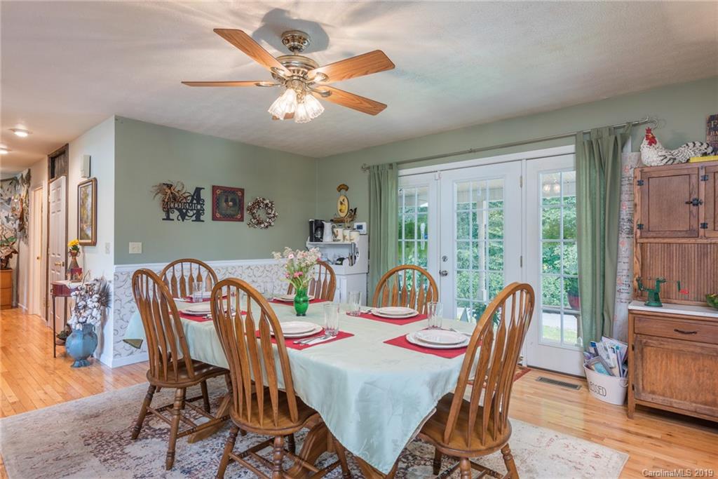 81 Lotawatah Drive Burnsville NC 28714