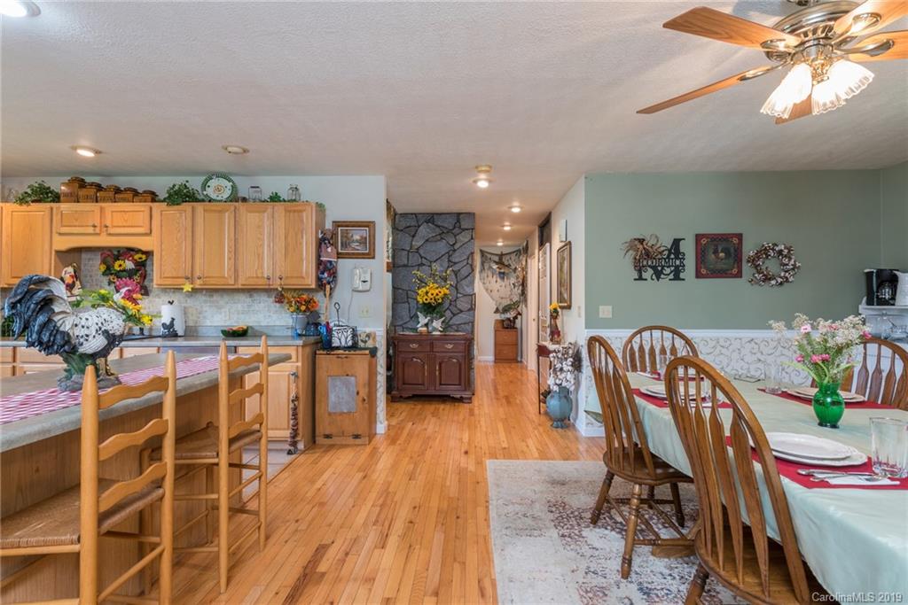 81 Lotawatah Drive Burnsville NC 28714