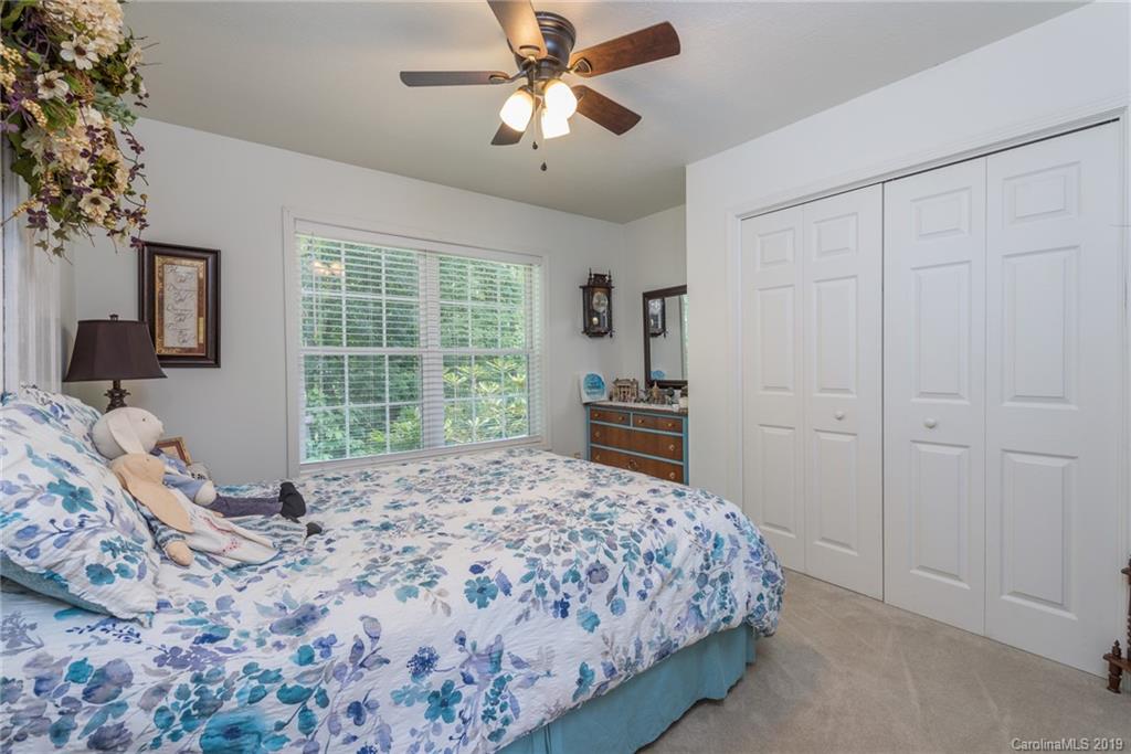 81 Lotawatah Drive Burnsville NC 28714