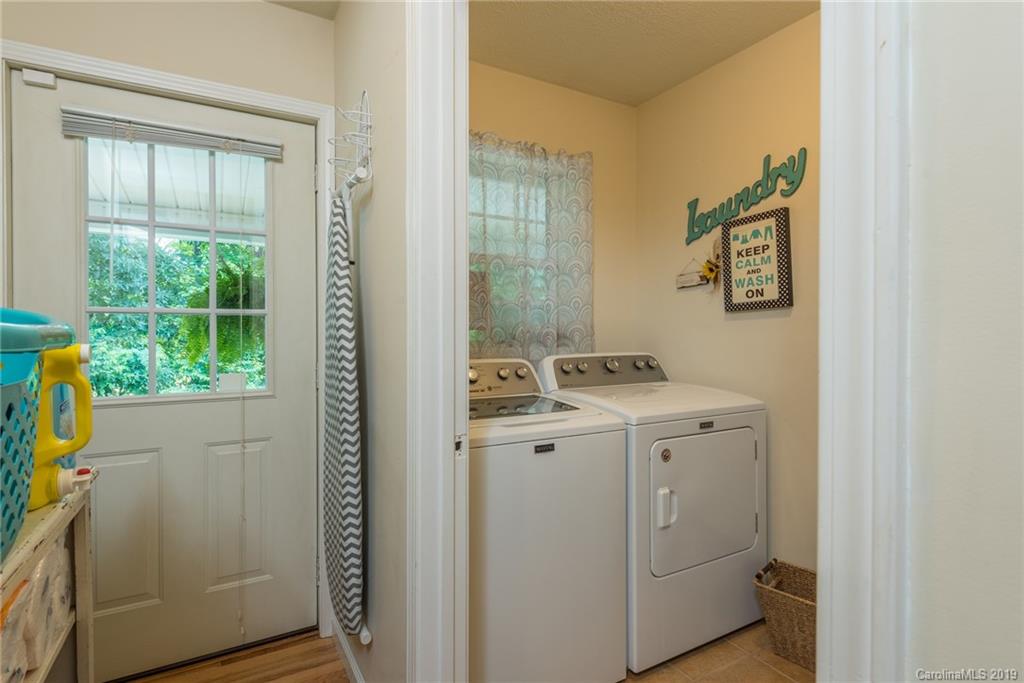 81 Lotawatah Drive Burnsville NC 28714