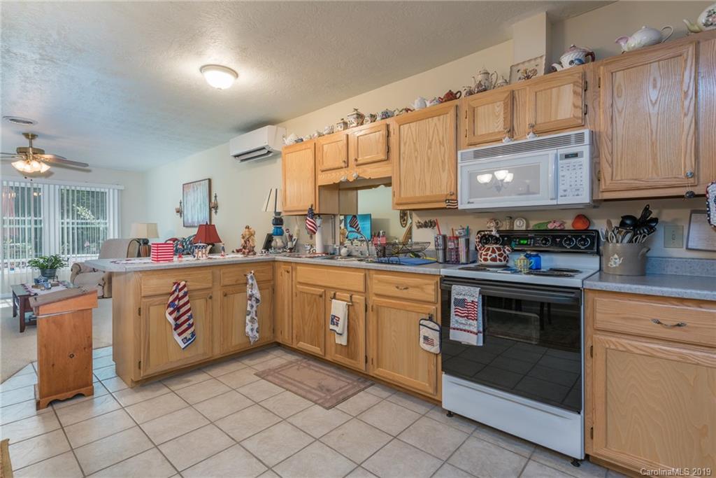 81 Lotawatah Drive Burnsville NC 28714